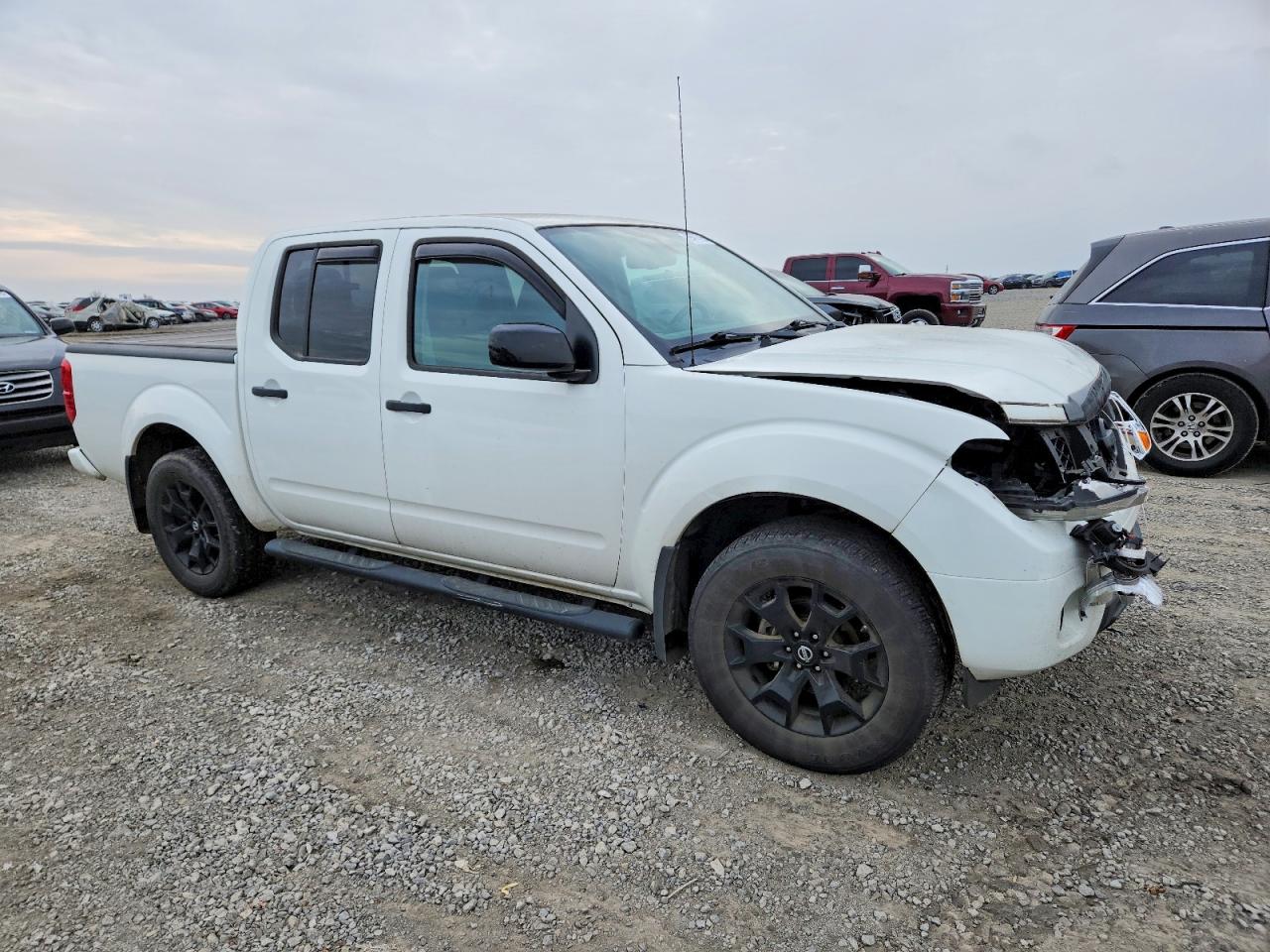2019 NISSAN FRONTIER S photo 4