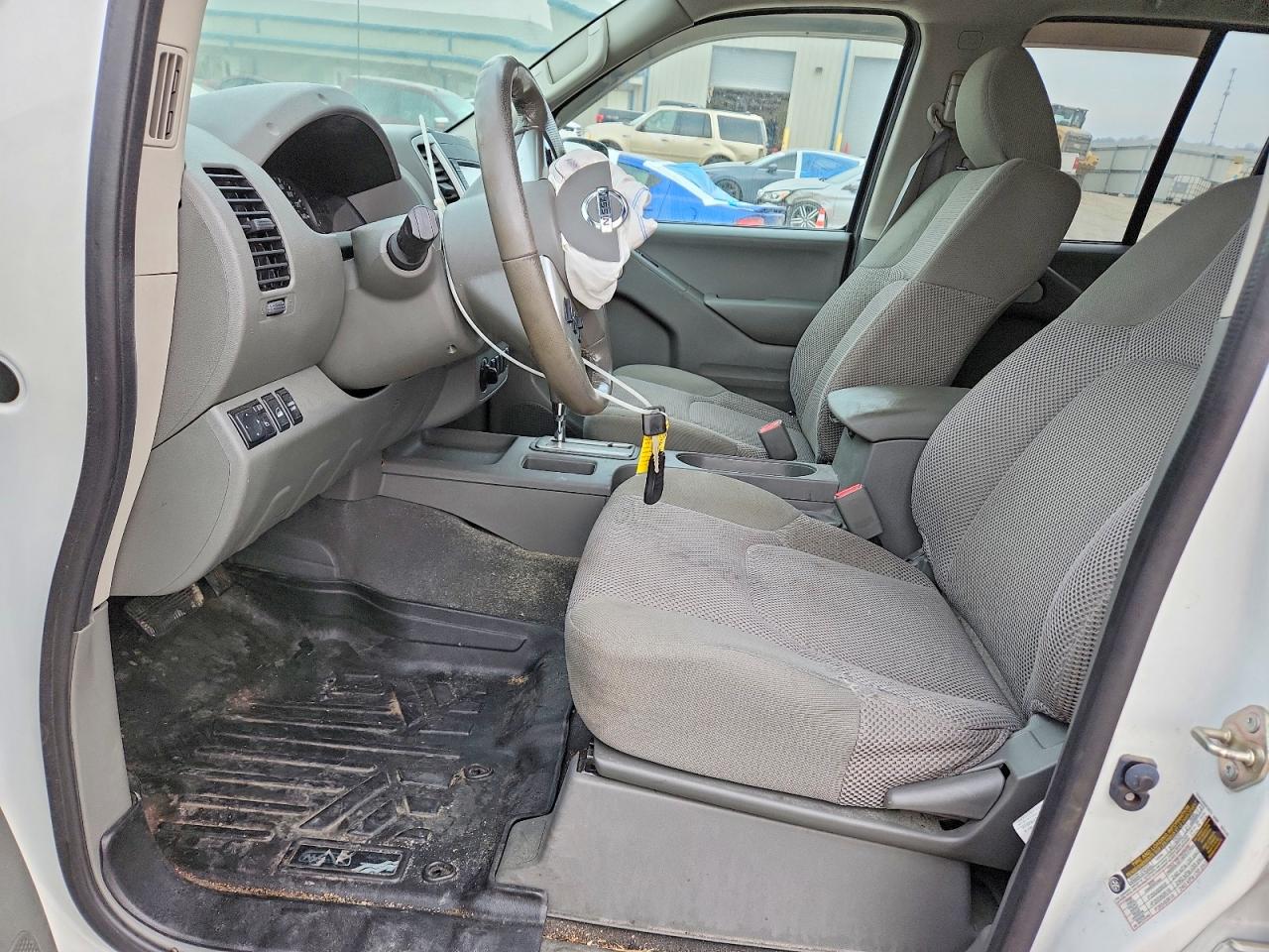 2019 NISSAN FRONTIER S photo 7