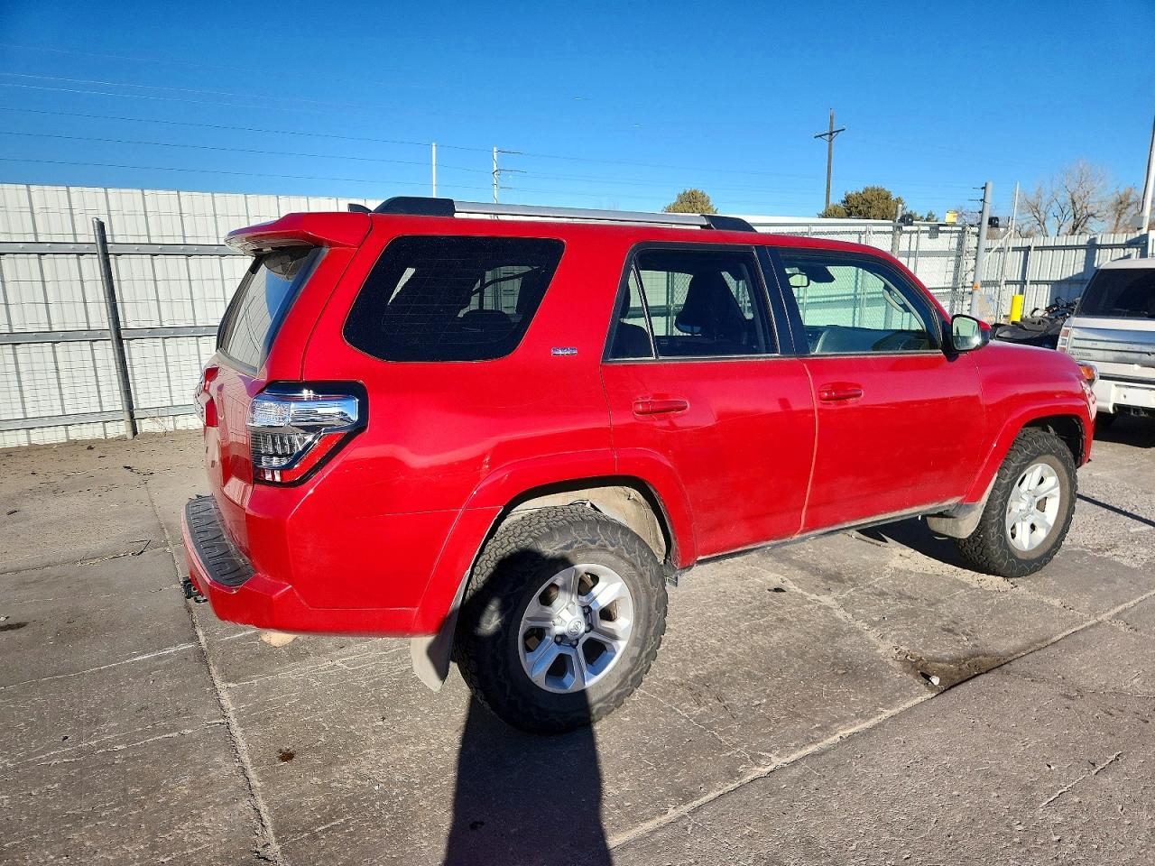 2022 TOYOTA 4RUNNER SR5/SR5 PREMIUM photo 3