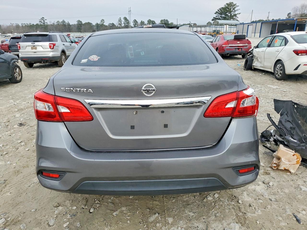 2016 NISSAN SENTRA S photo 6