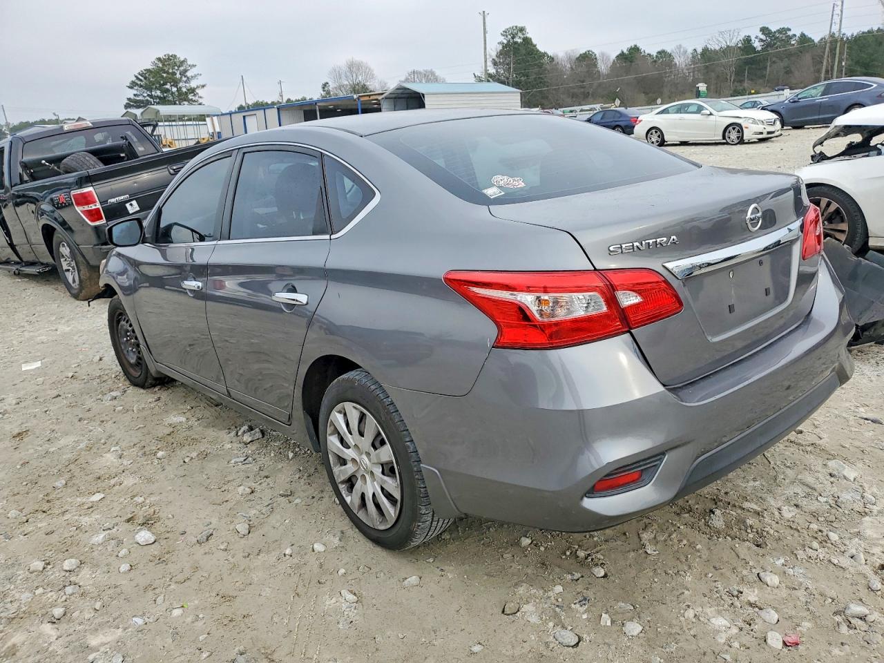2016 NISSAN SENTRA S photo 2