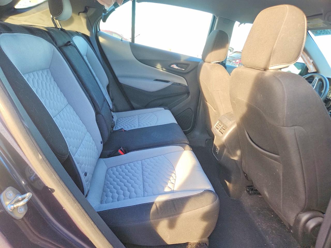 2019 CHEVROLET EQUINOX LS photo 11