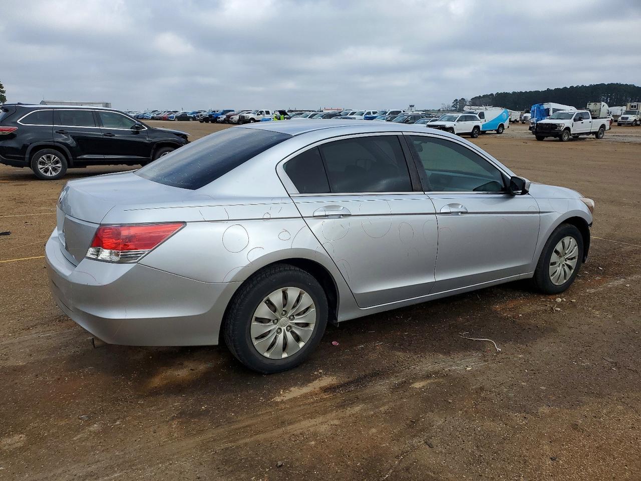2009 HONDA ACCORD LX photo 3