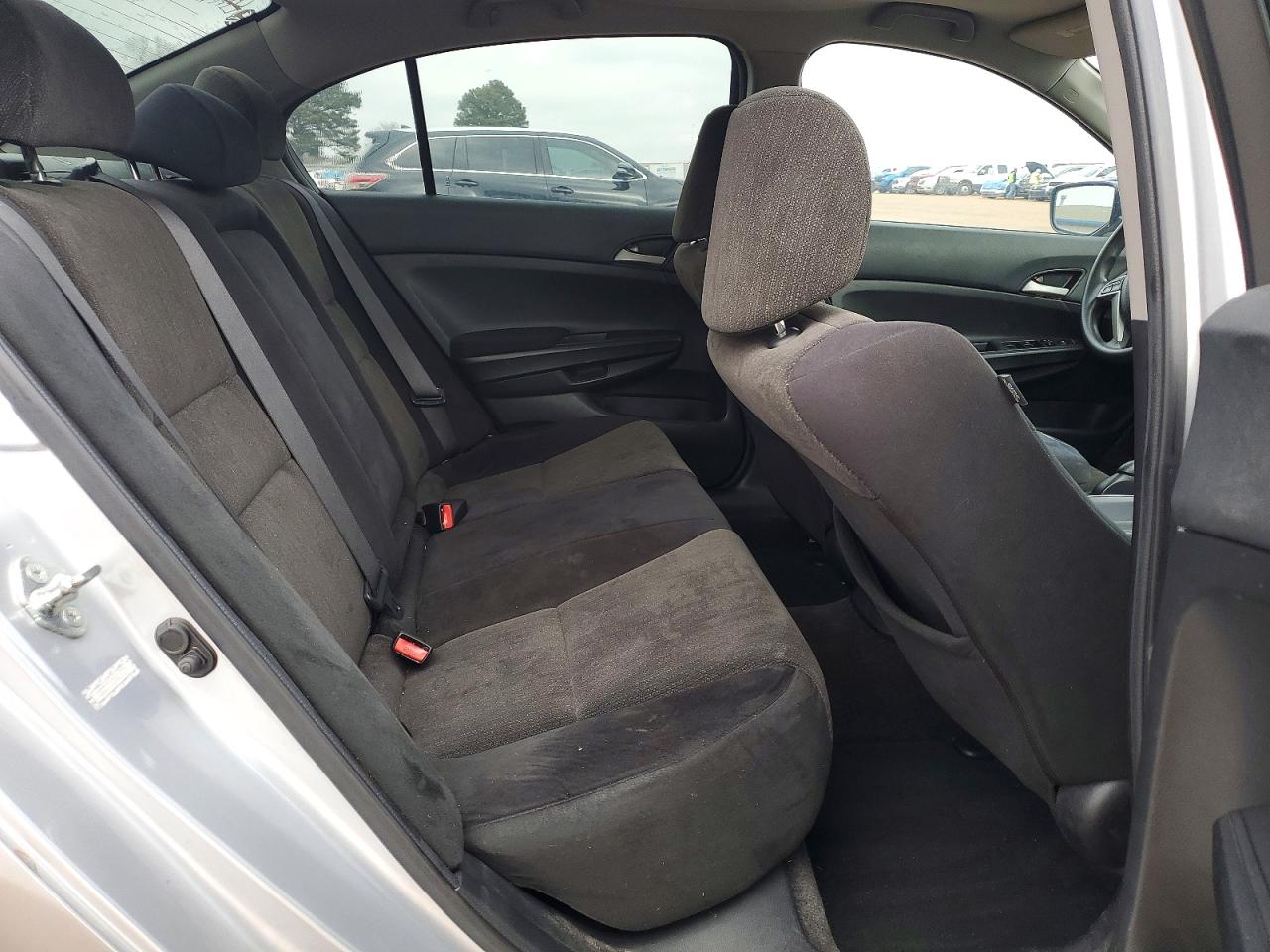 2009 HONDA ACCORD LX photo 10