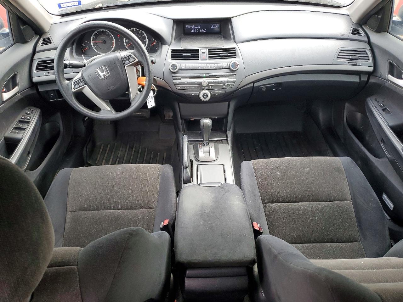 2009 HONDA ACCORD LX photo 8