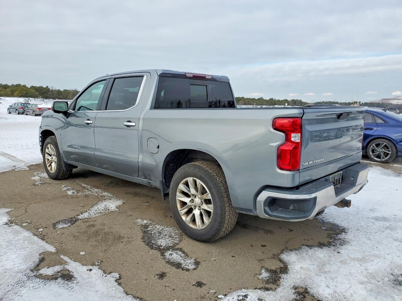 2019 CHEVROLET SILVERADO K1500 LTZ photo 2