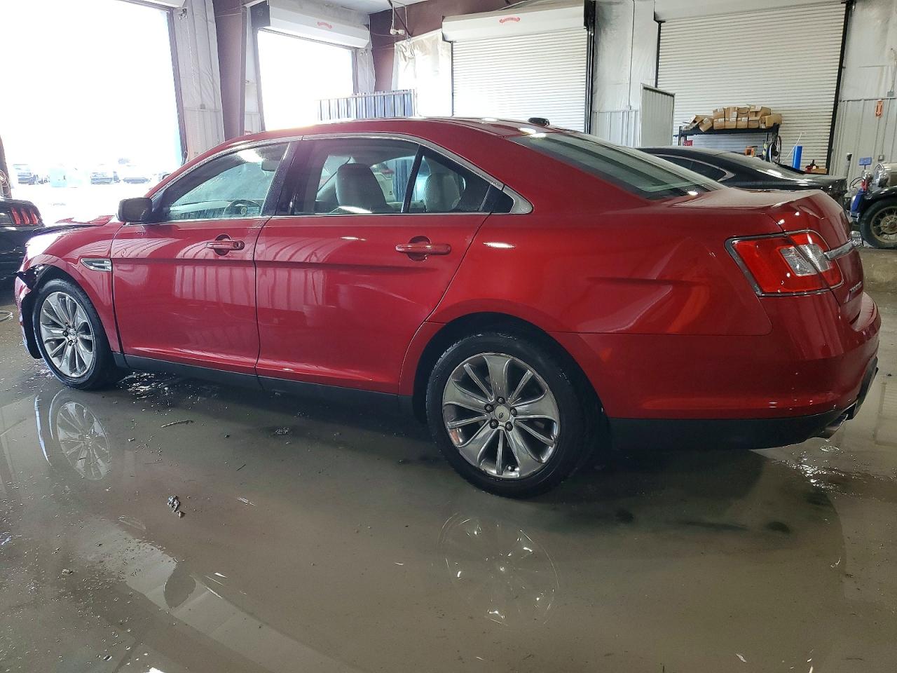 2011 FORD TAURUS LIMITED photo 2