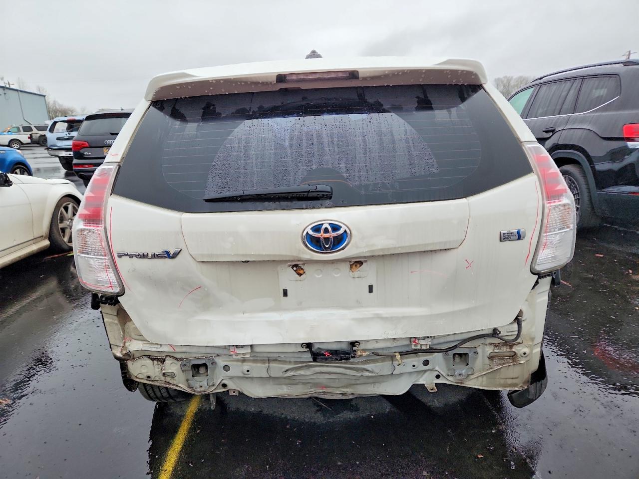 2015 TOYOTA PRIUS photo 6