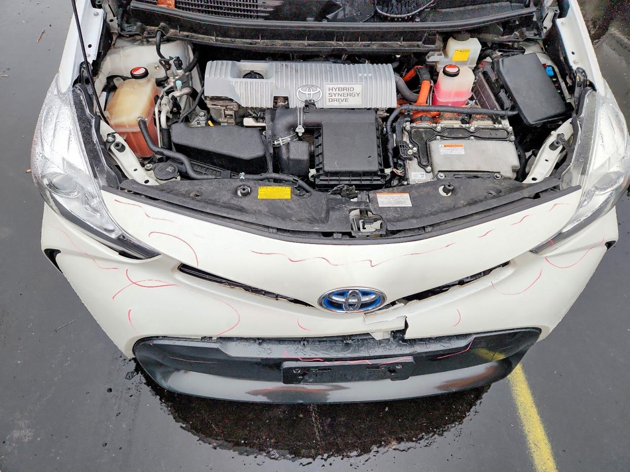 2015 TOYOTA PRIUS photo 11