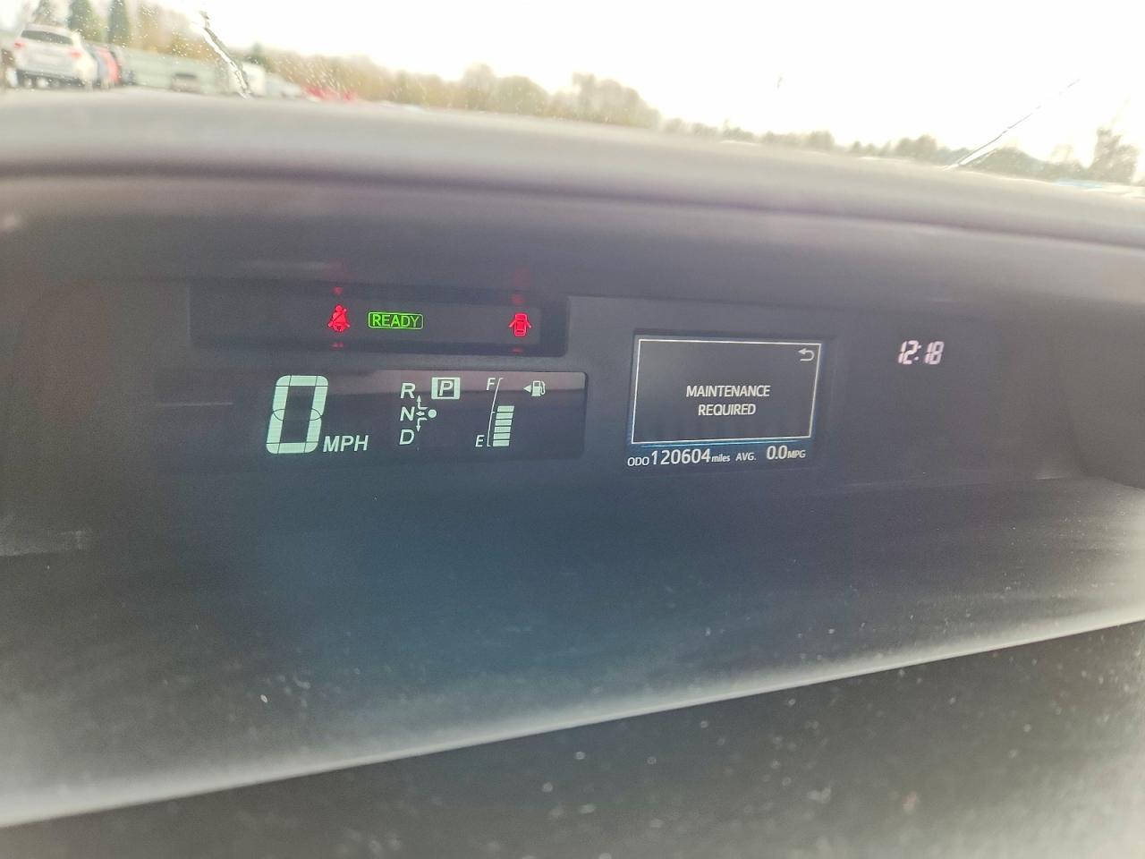 2015 TOYOTA PRIUS photo 9