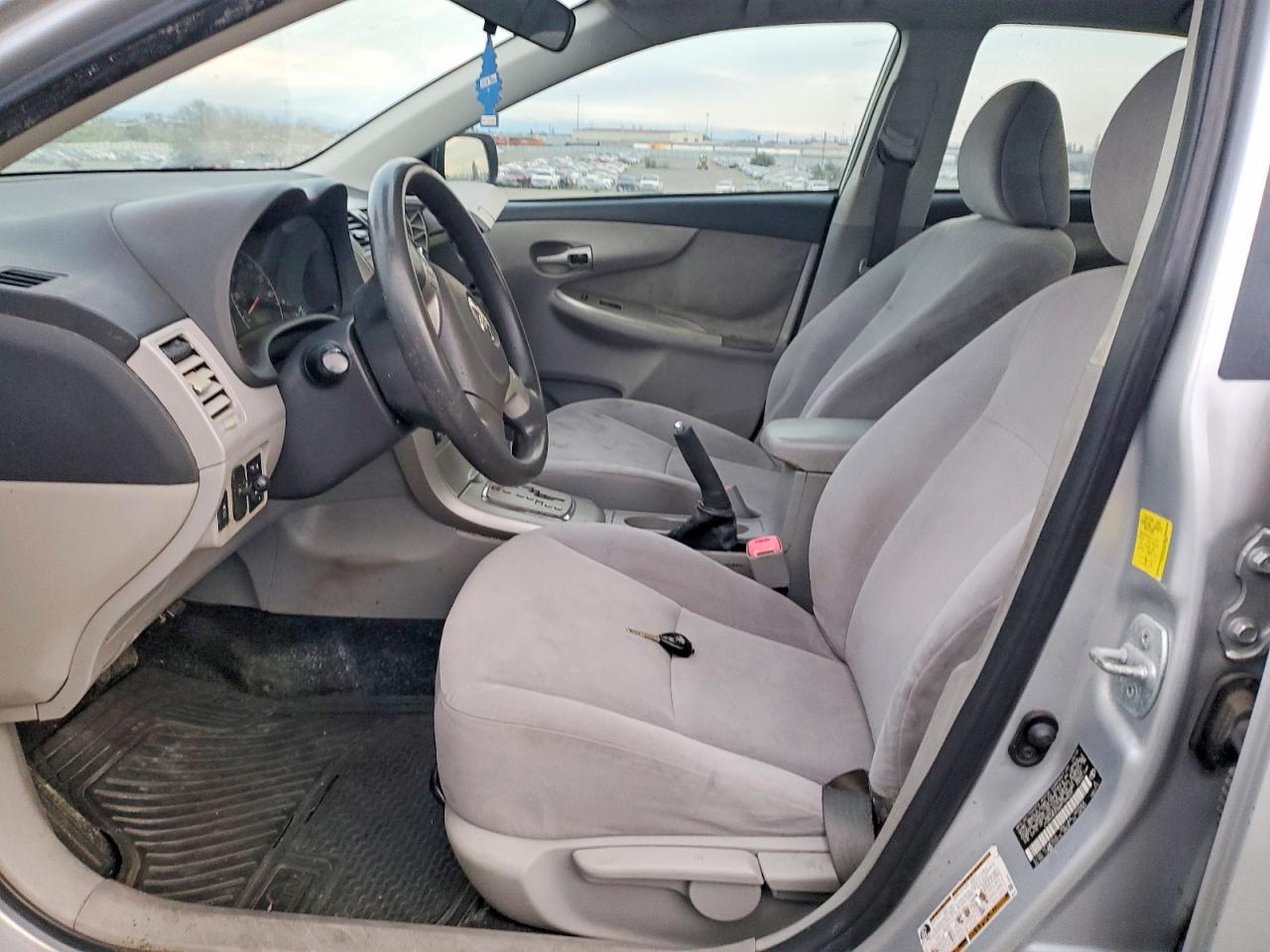 2011 TOYOTA COROLLA BASE photo 7