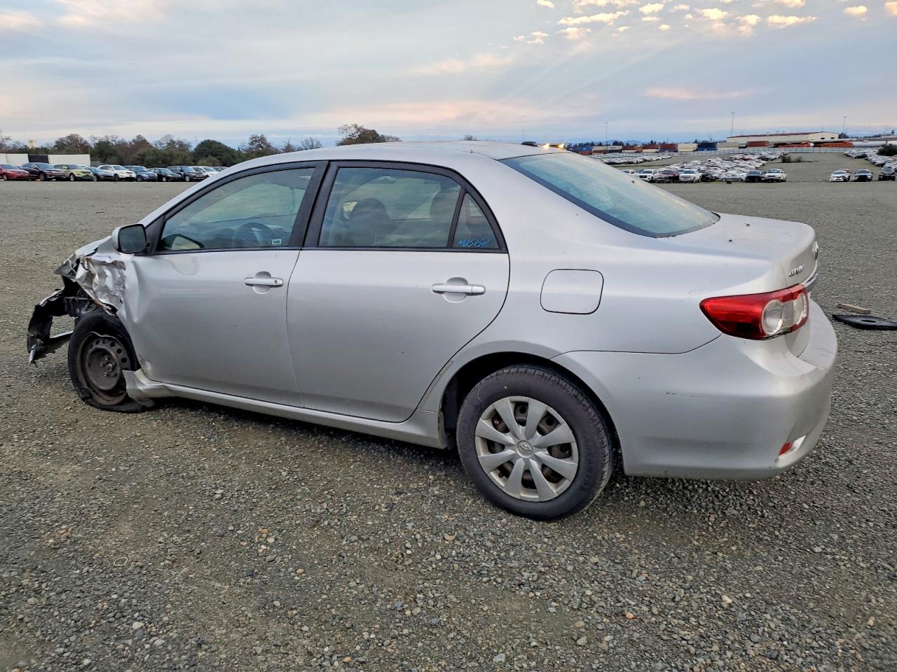 2011 TOYOTA COROLLA BASE photo 2