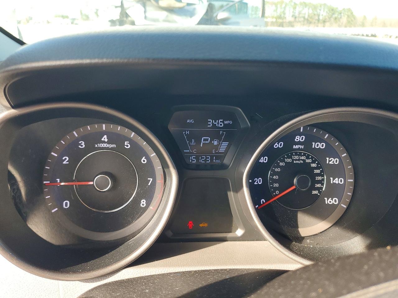 2015 HYUNDAI ELANTRA SE photo 9