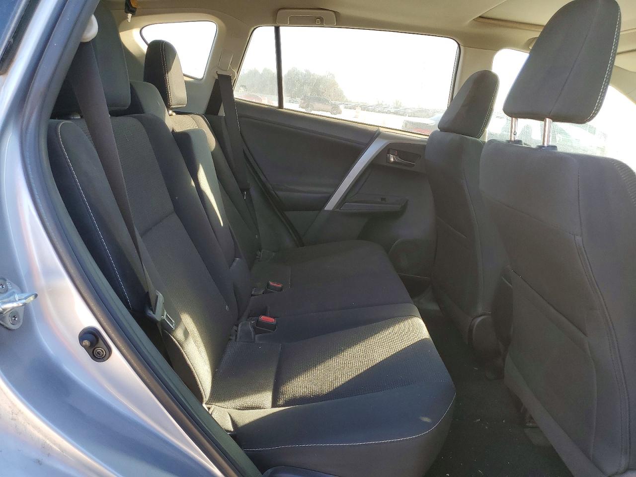 2017 TOYOTA RAV4 XLE photo 21