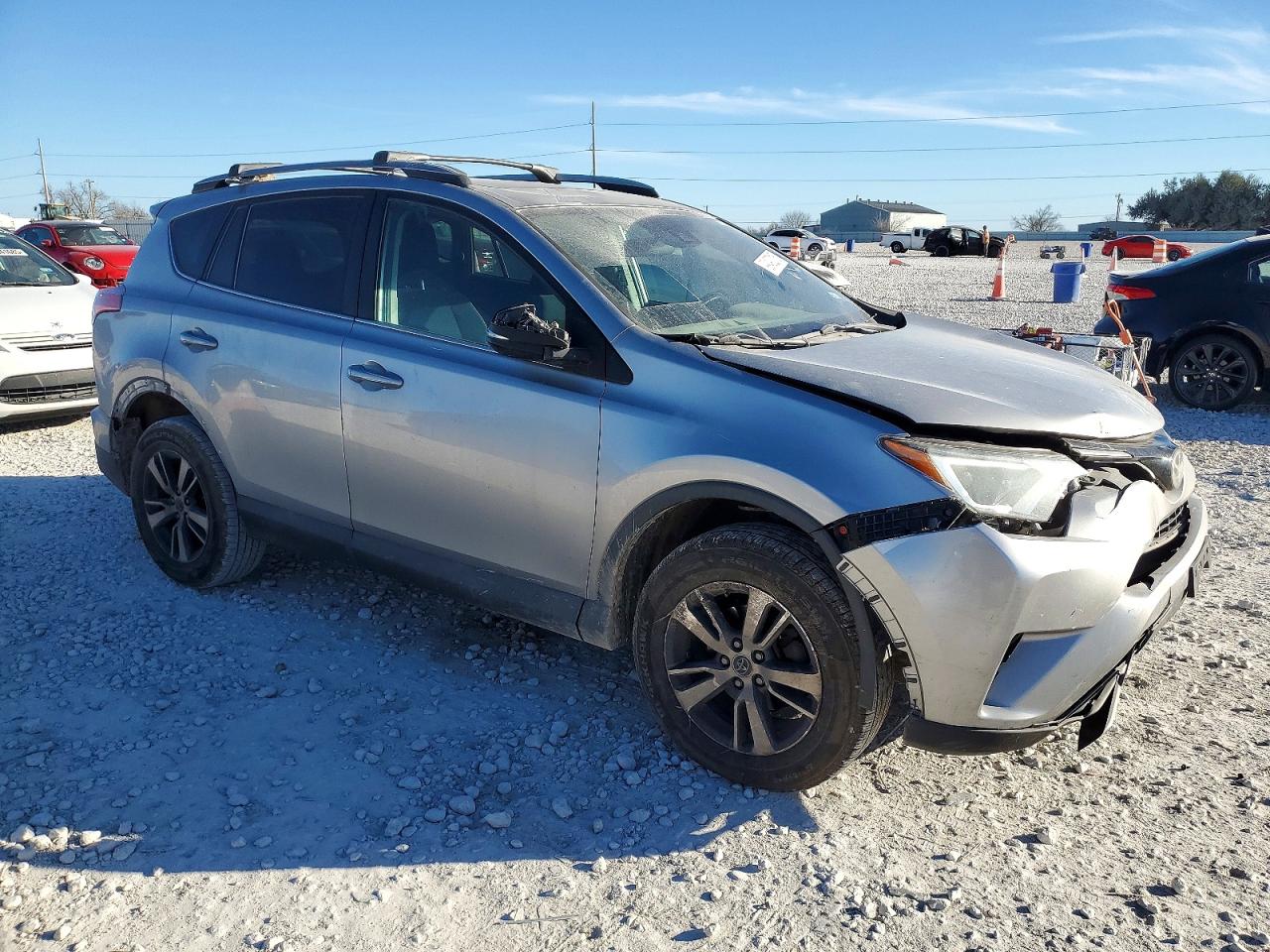 2017 TOYOTA RAV4 XLE photo 7