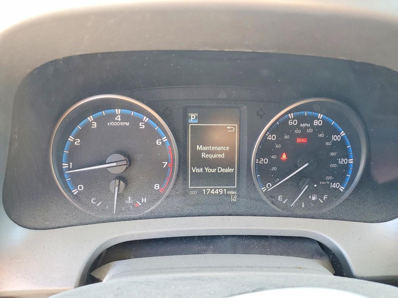 2017 TOYOTA RAV4 XLE photo 17