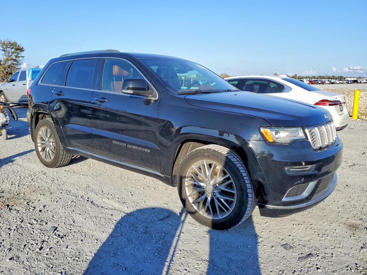 2018 JEEP GRAND CHEROKEE SUMMIT photo 4