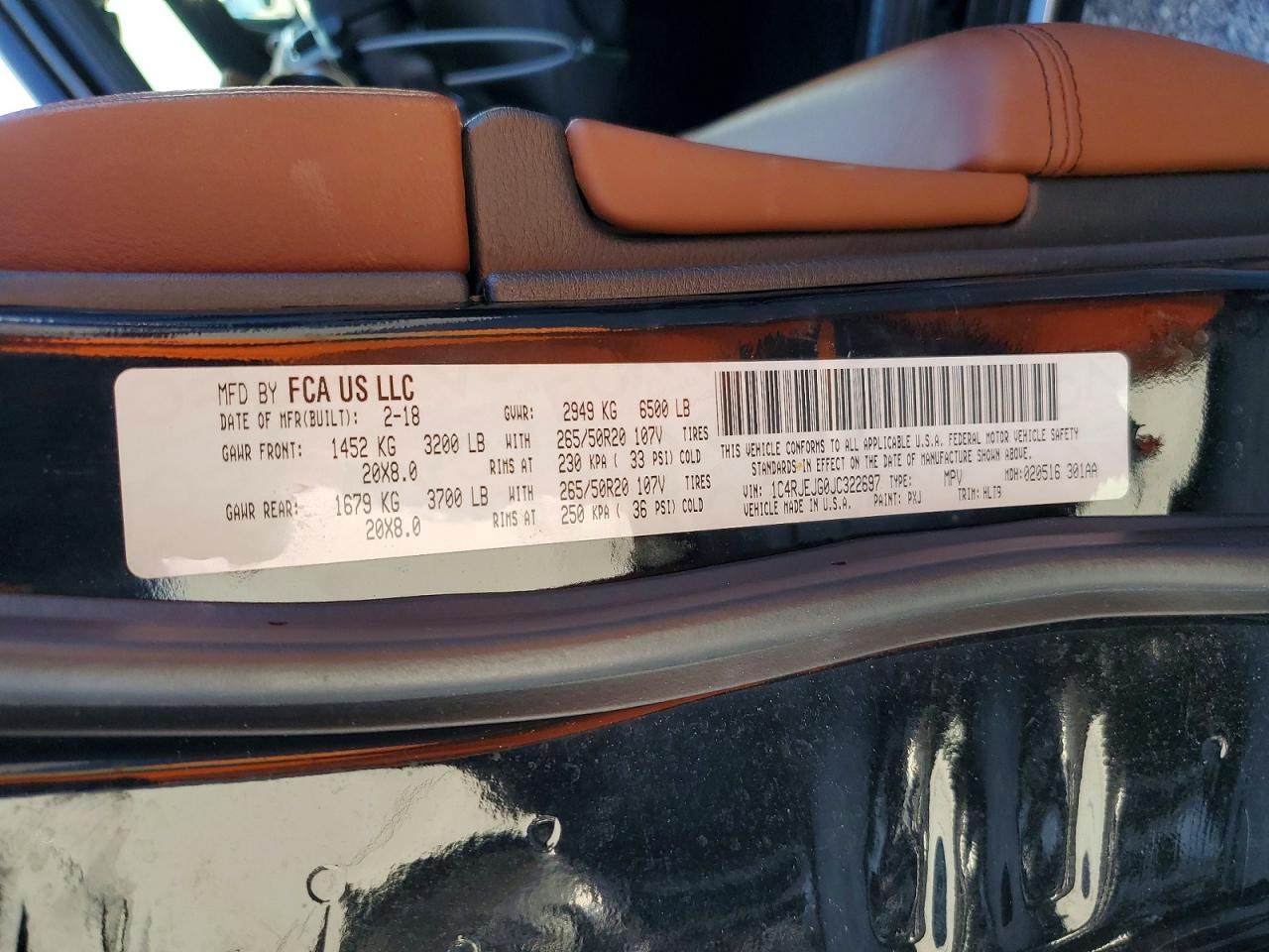2018 JEEP GRAND CHEROKEE SUMMIT photo 14