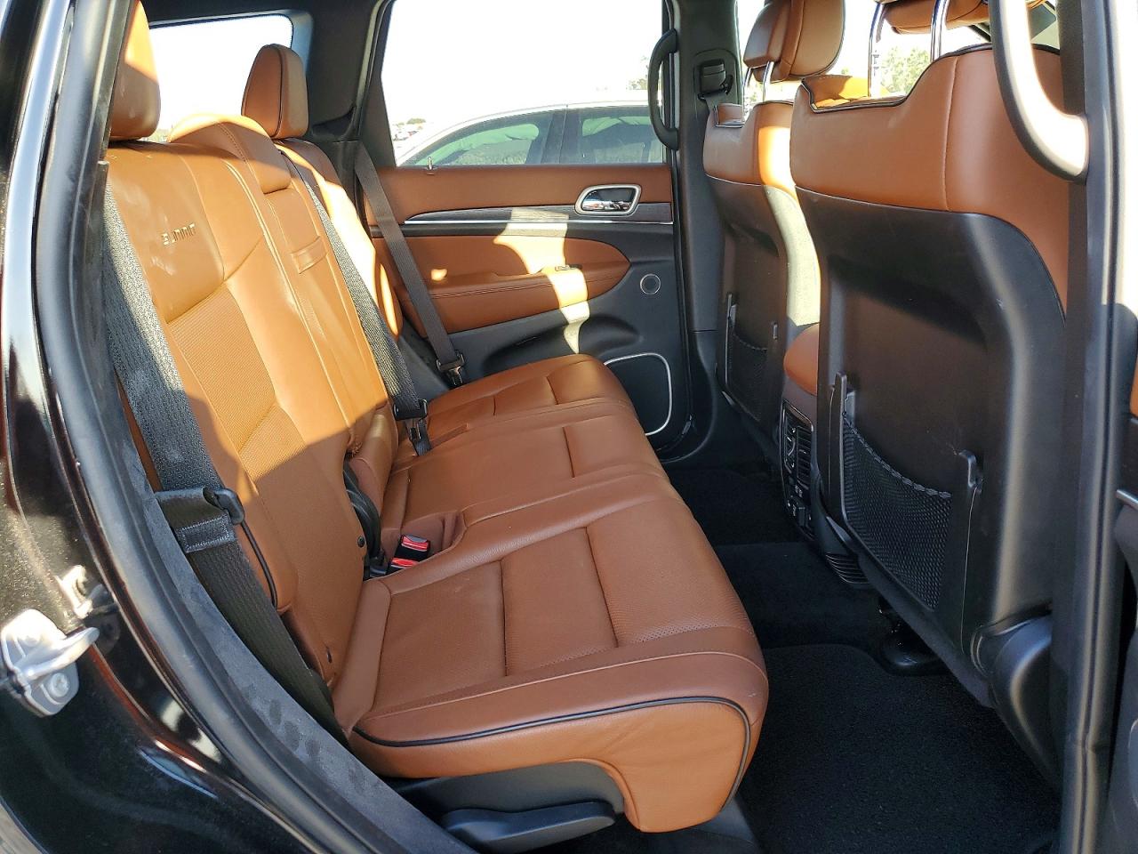 2018 JEEP GRAND CHEROKEE SUMMIT photo 11
