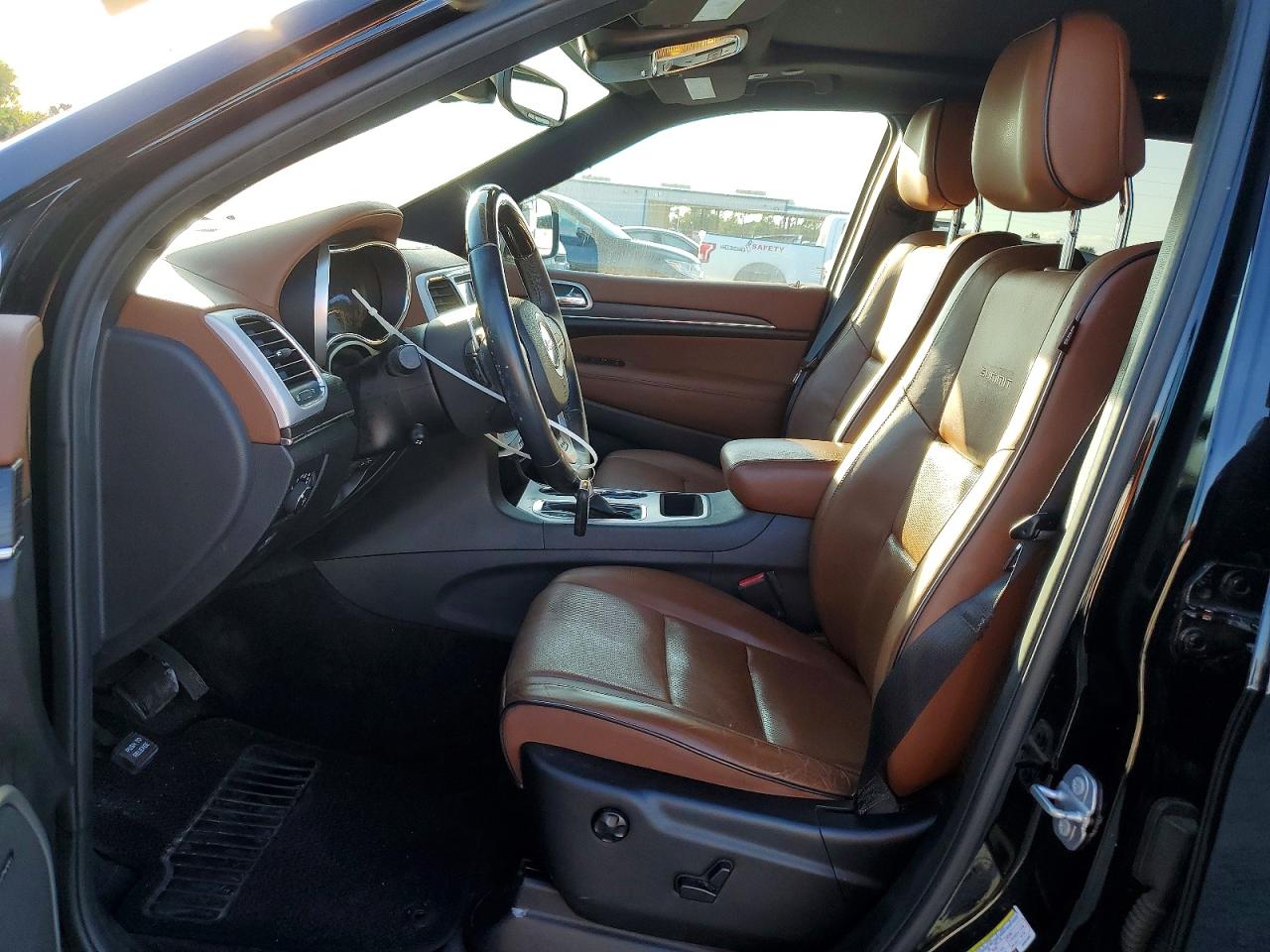 2018 JEEP GRAND CHEROKEE SUMMIT photo 7