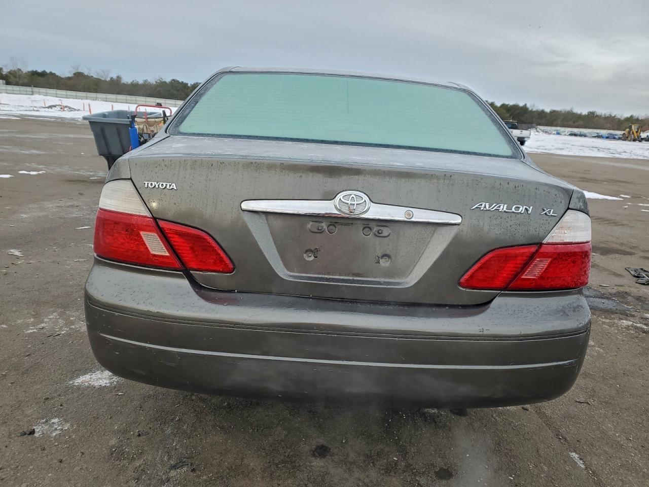 2003 TOYOTA AVALON XL photo 6