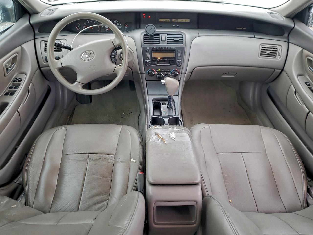 2003 TOYOTA AVALON XL photo 8