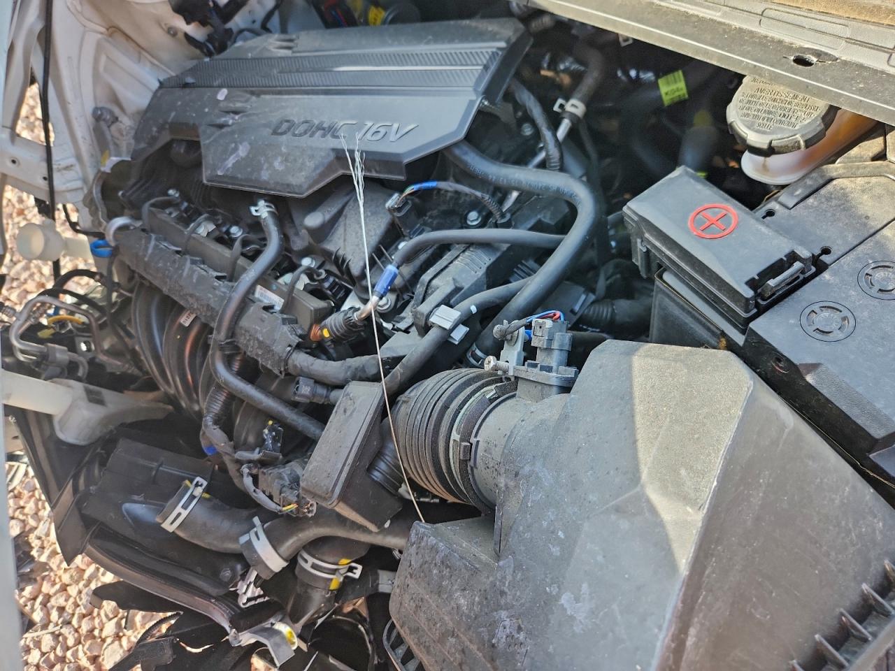 2025 HYUNDAI ELANTRA SE photo 11