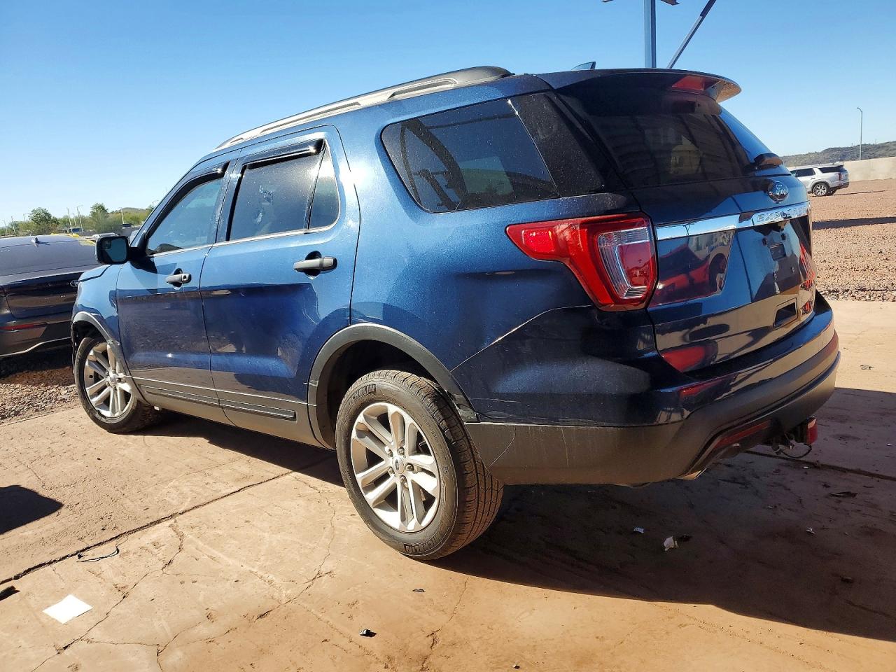 2016 FORD EXPLORER photo 2
