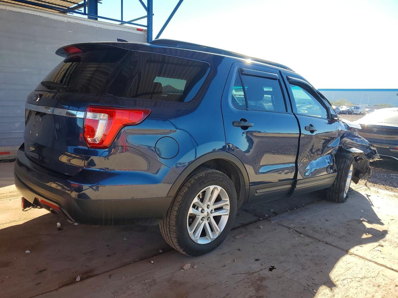 2016 FORD EXPLORER photo 3