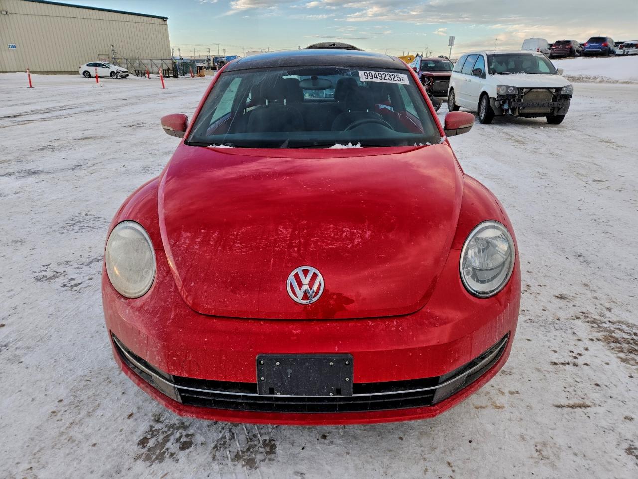 2013 VOLKSWAGEN BEETLE photo 5