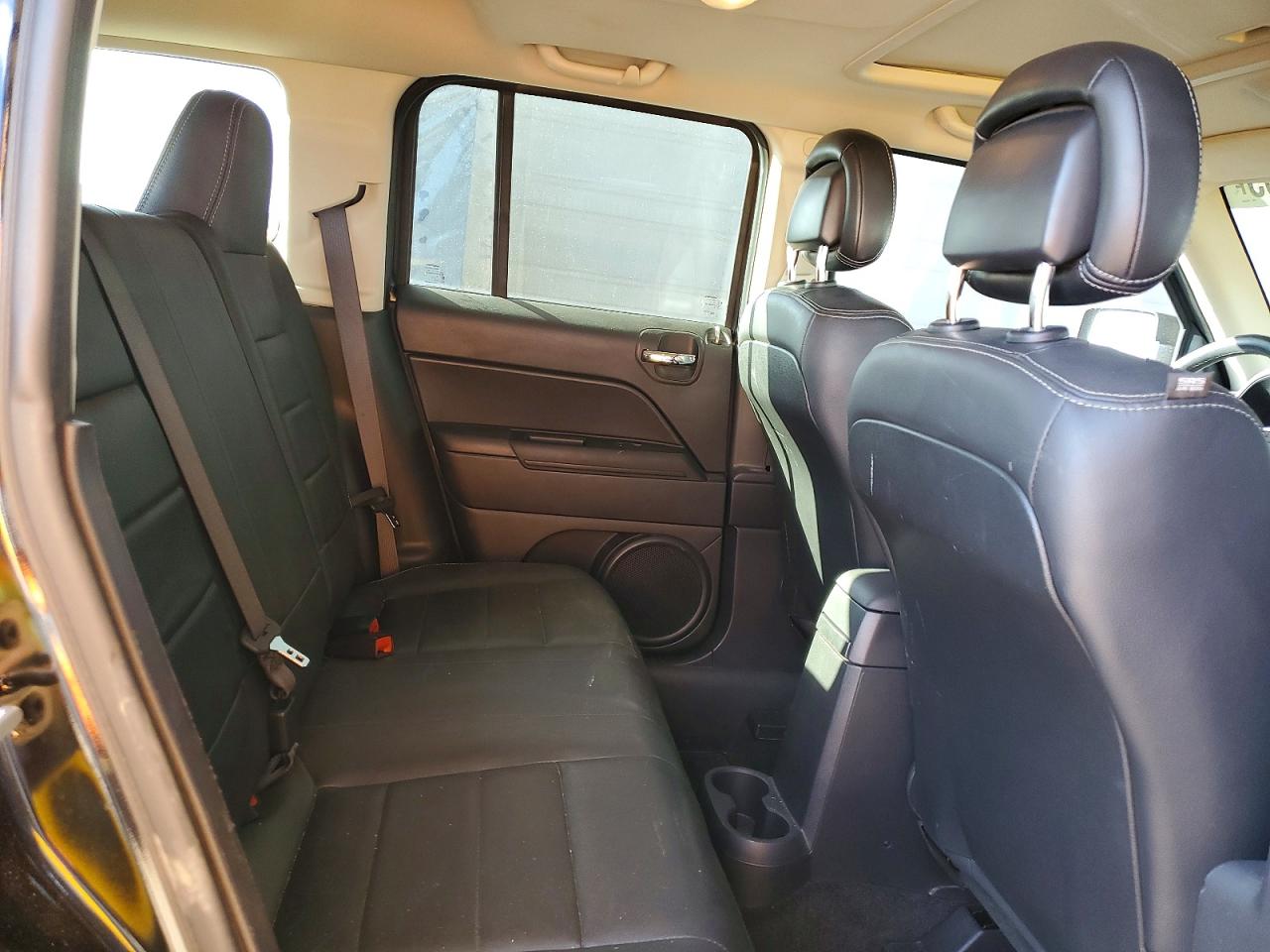 2015 JEEP PATRIOT LATITUDE photo 11
