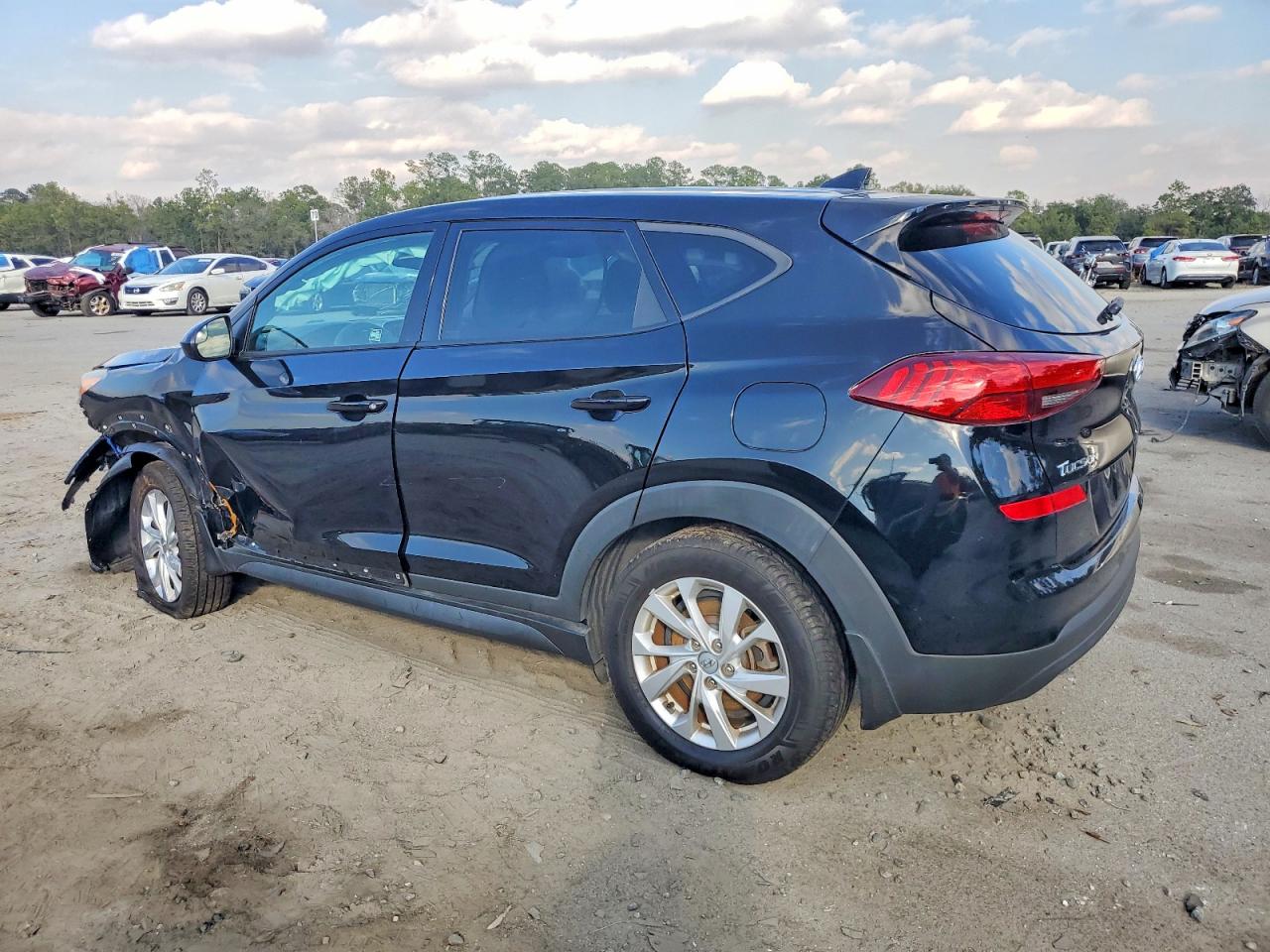 2019 HYUNDAI TUCSON SE photo 2