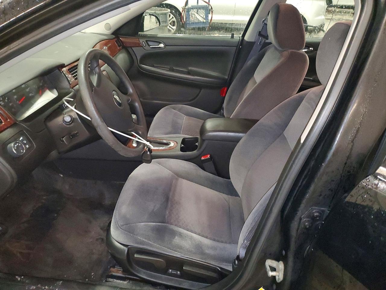 2010 CHEVROLET IMPALA LS photo 7