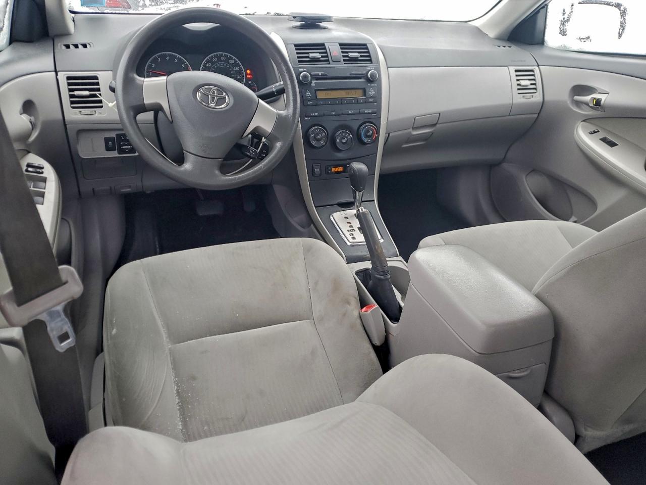 2010 TOYOTA COROLLA BASE photo 8