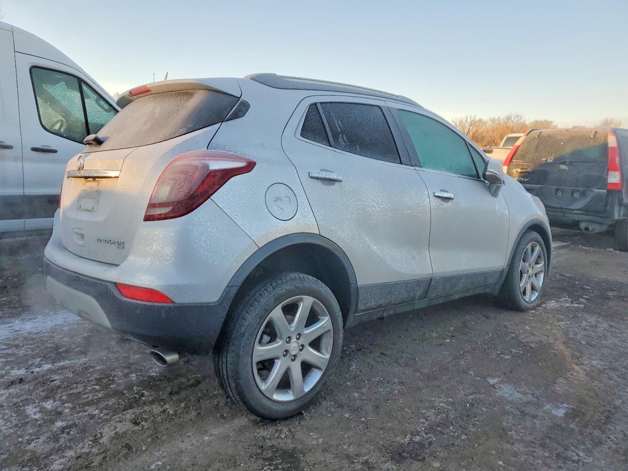 2019 BUICK ENCORE ESSENCE photo 3