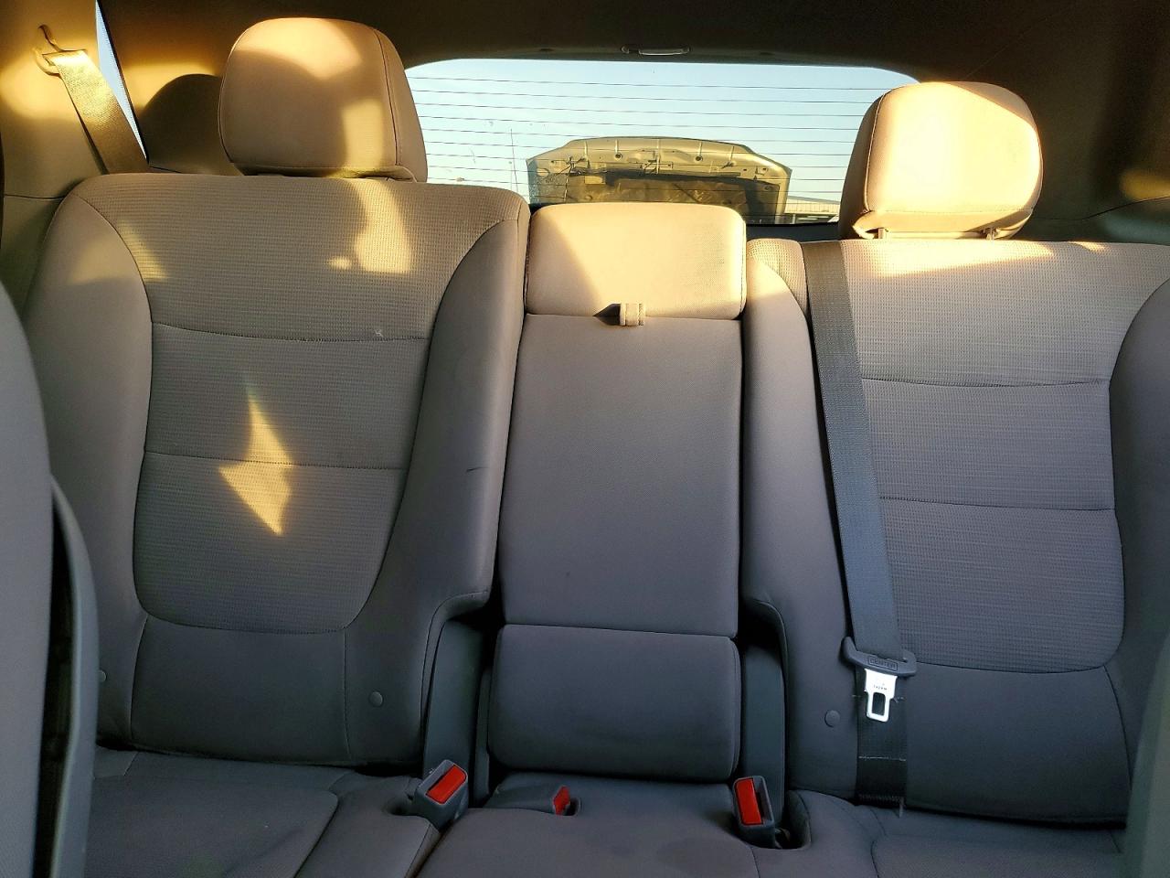 2015 KIA SORENTO LX photo 10