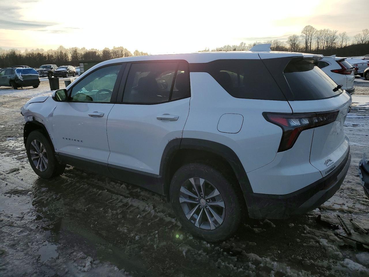 2026 CHEVROLET EQUINOX LT photo 2