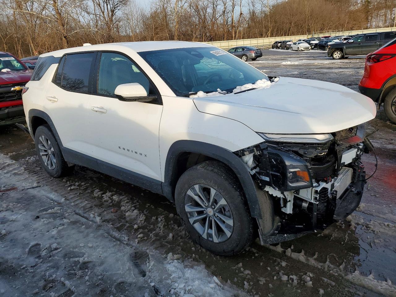 2026 CHEVROLET EQUINOX LT photo 4