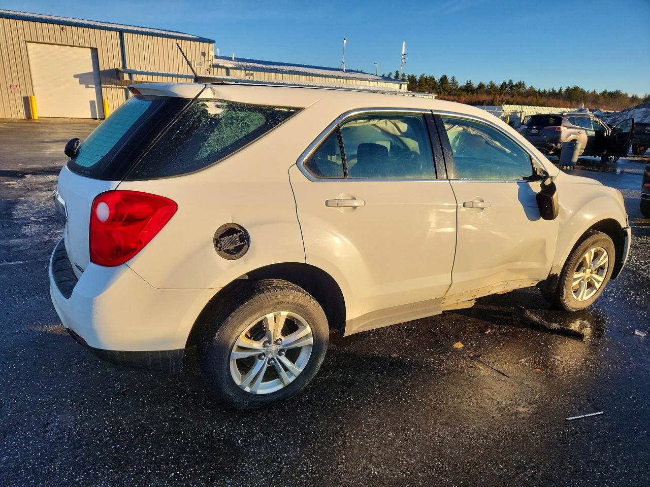2015 CHEVROLET EQUINOX LS photo 3