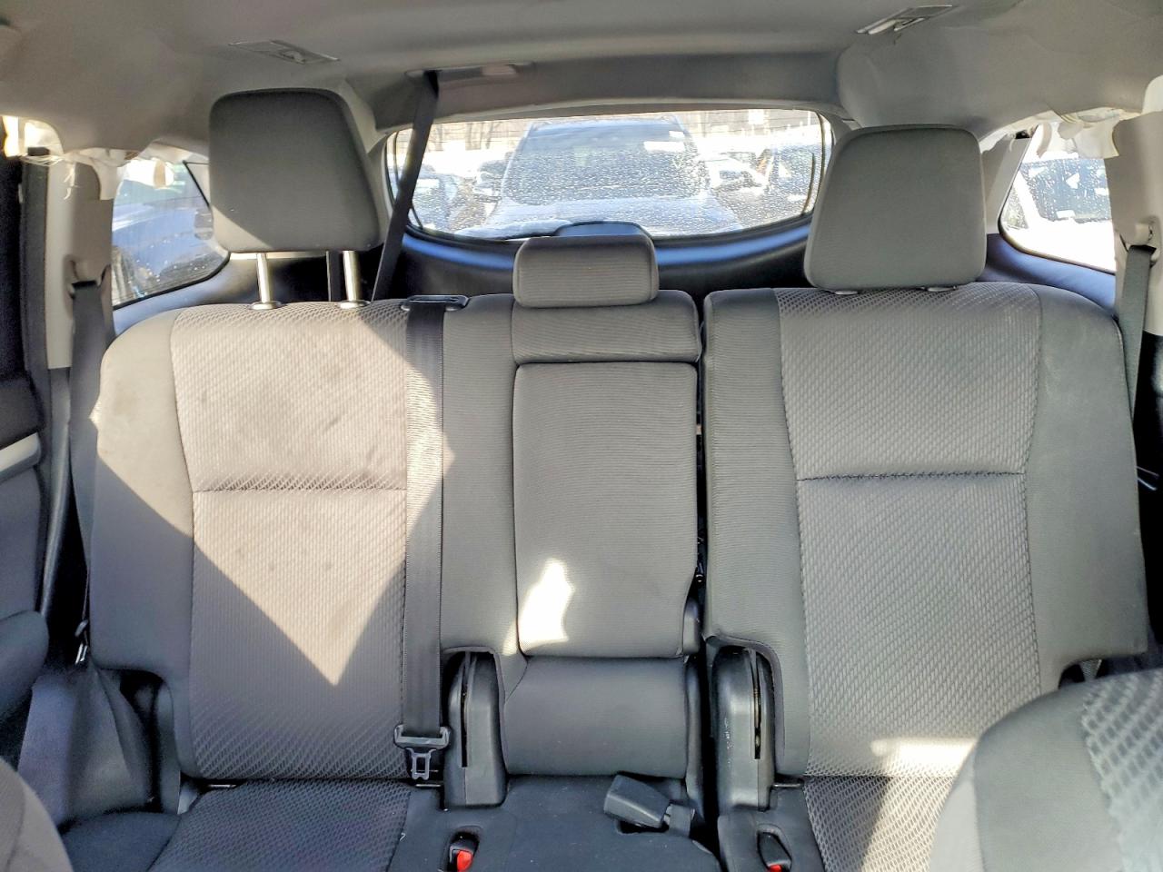 2018 TOYOTA HIGHLANDER LE photo 10