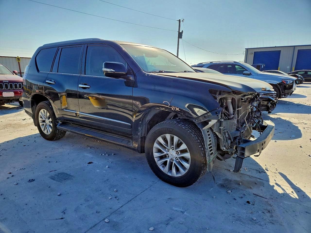 2018 LEXUS GX 460 photo 4