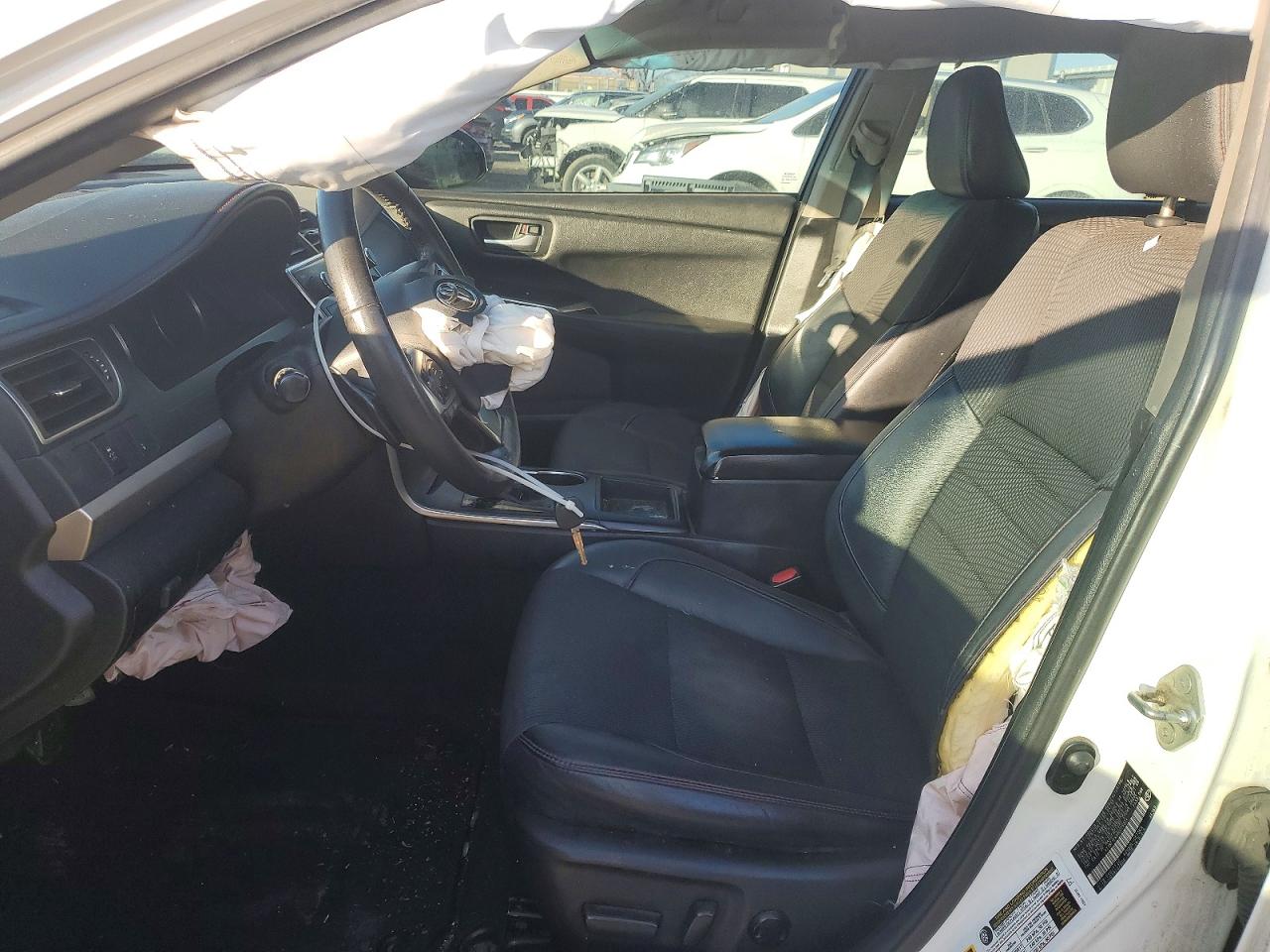 2017 TOYOTA CAMRY LE photo 7