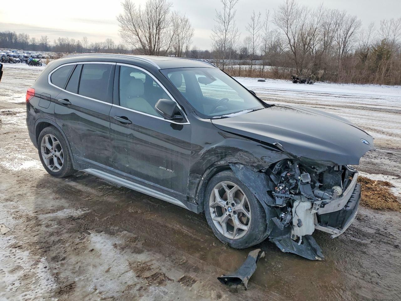 2016 BMW X1 XDRIVE28I photo 4