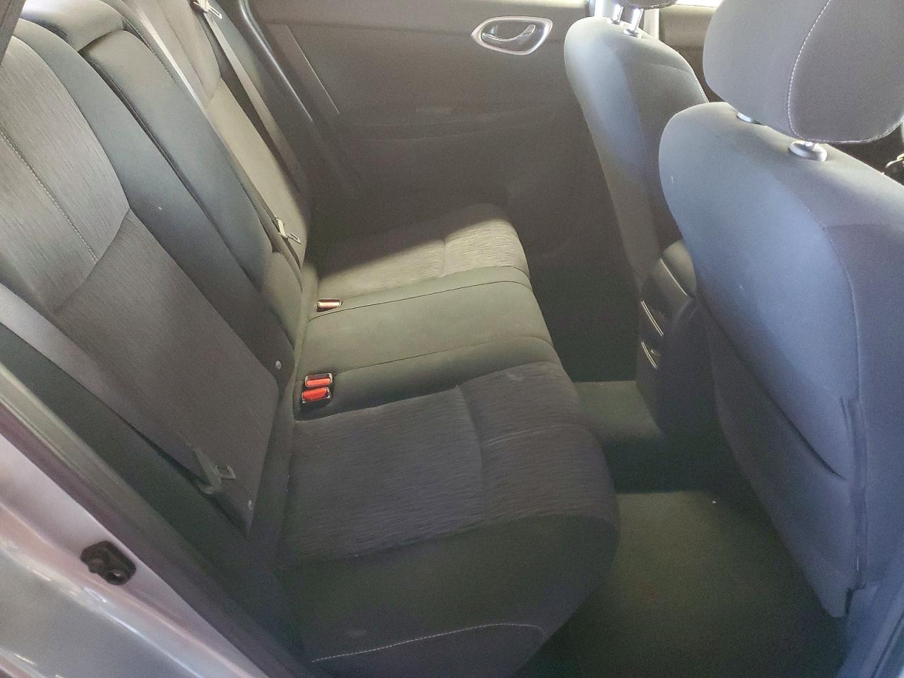 2014 NISSAN SENTRA S photo 10