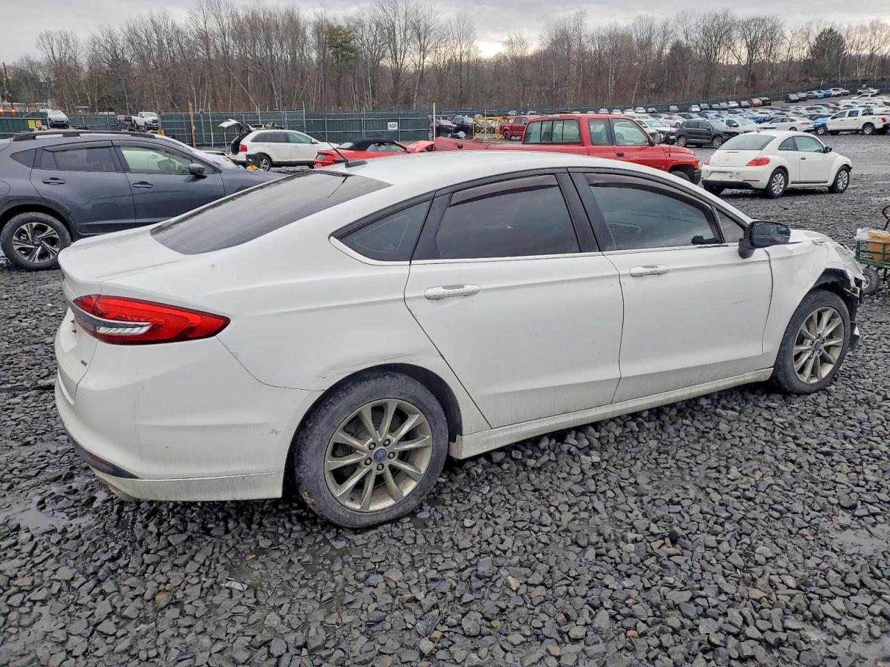 2017 FORD FUSION SE photo 3