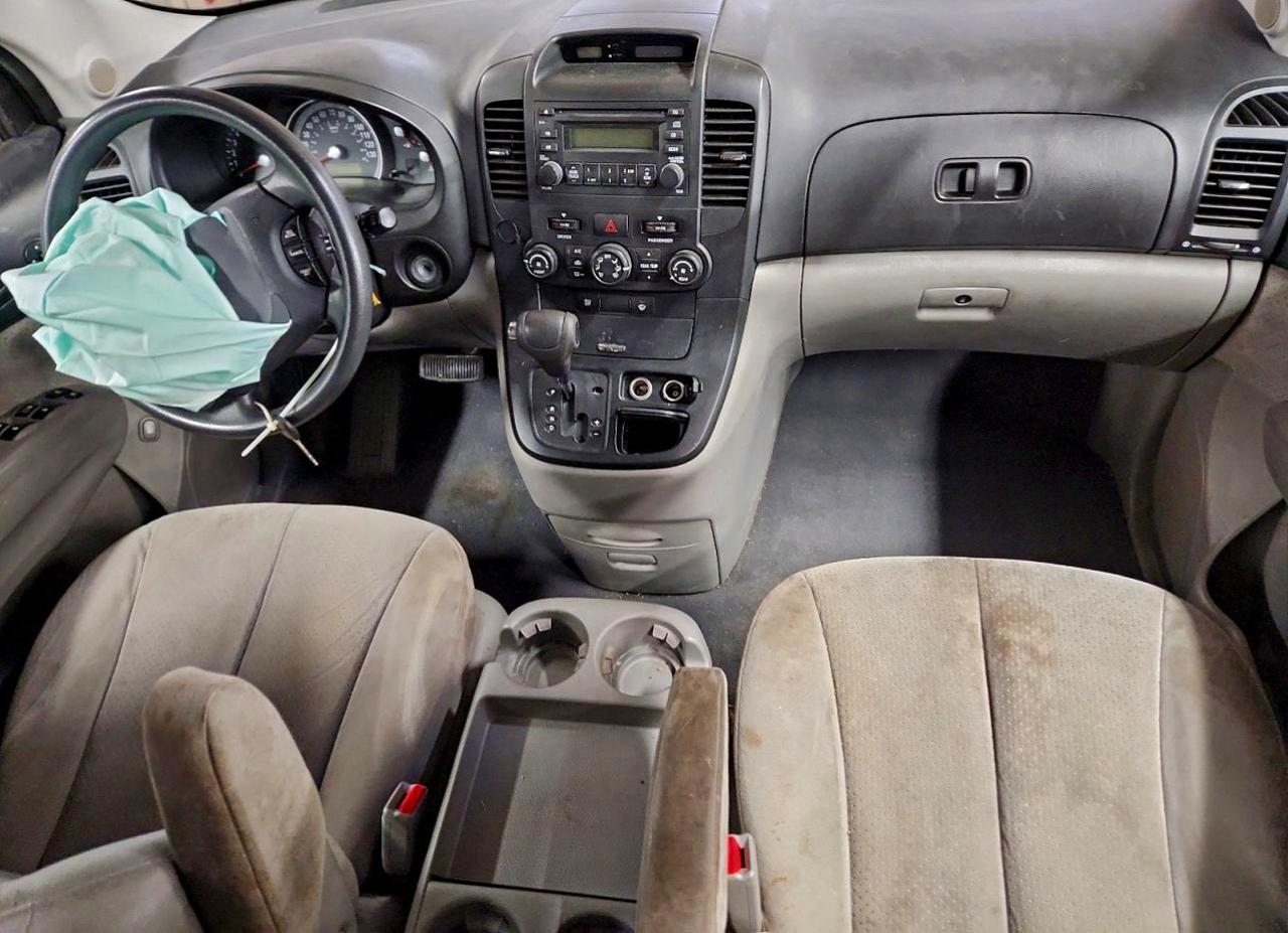 2008 HYUNDAI ENTOURAGE GLS photo 8