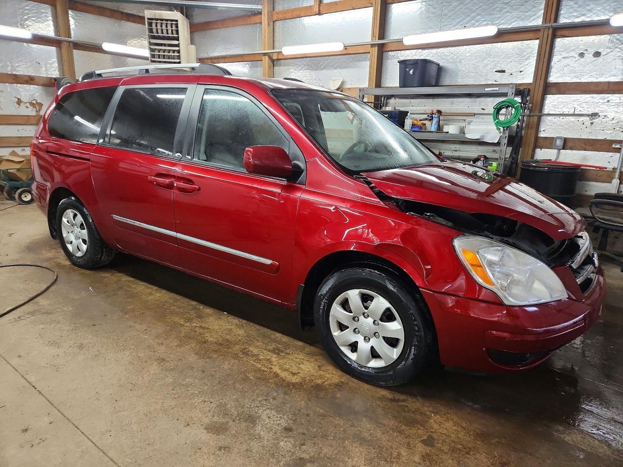 2008 HYUNDAI ENTOURAGE GLS photo 4