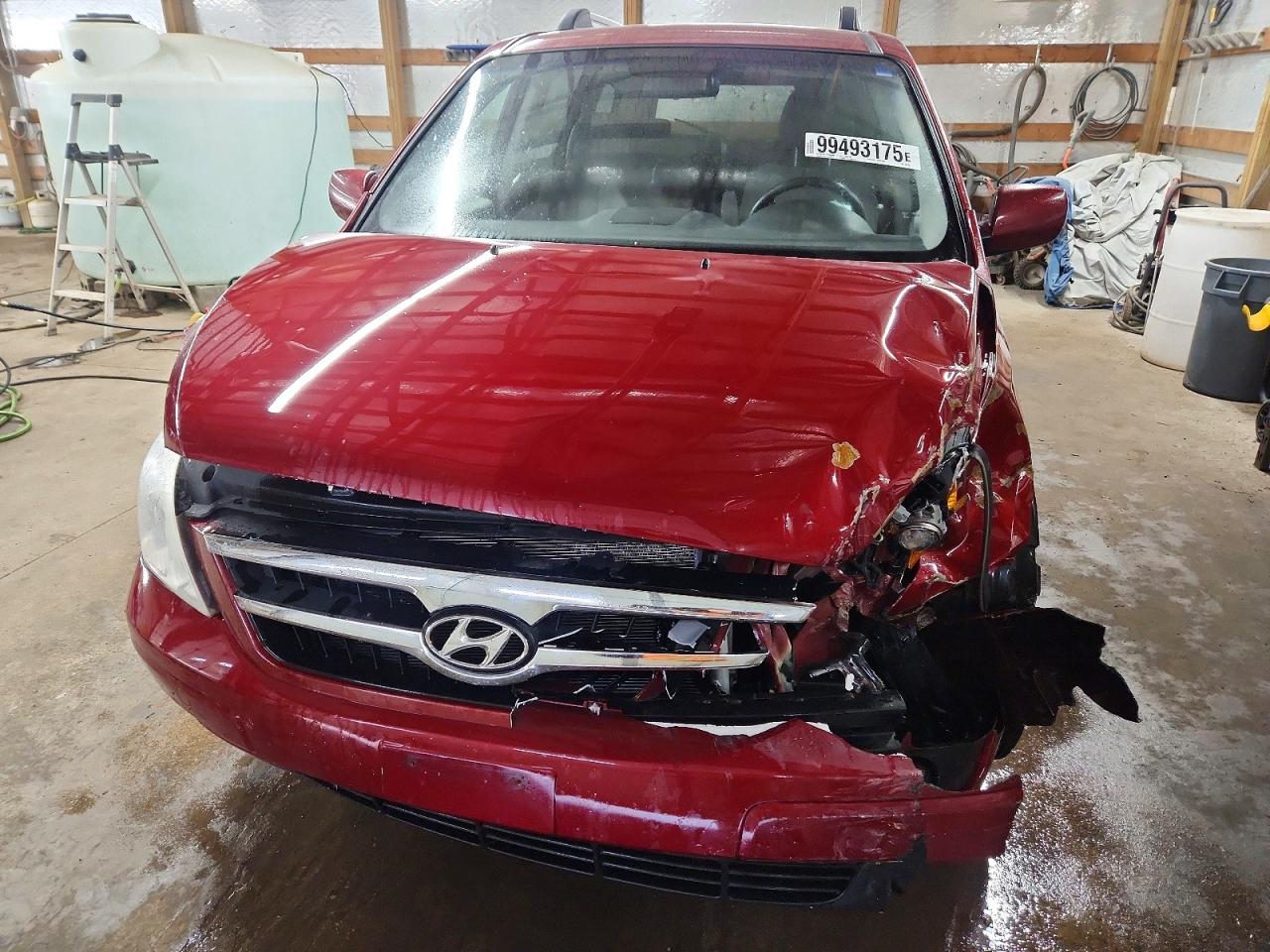 2008 HYUNDAI ENTOURAGE GLS photo 5