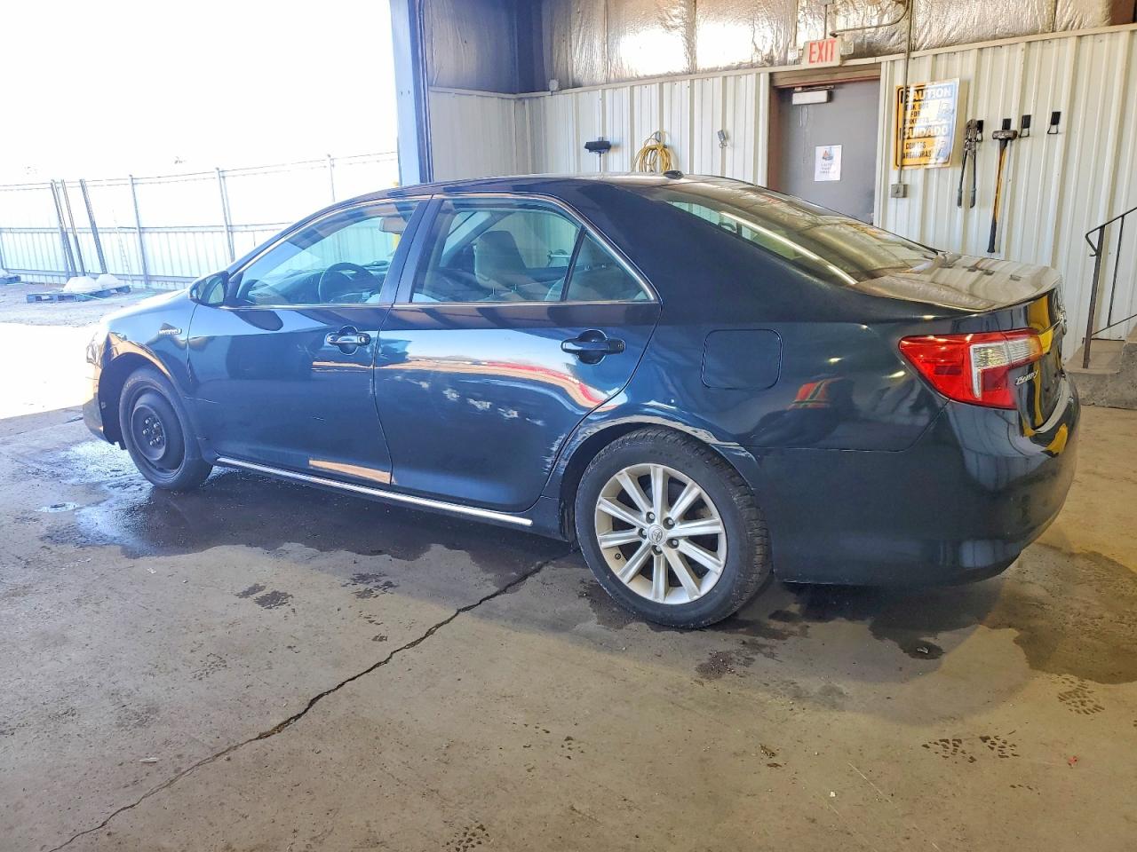 2012 TOYOTA CAMRY HYBRID photo 3