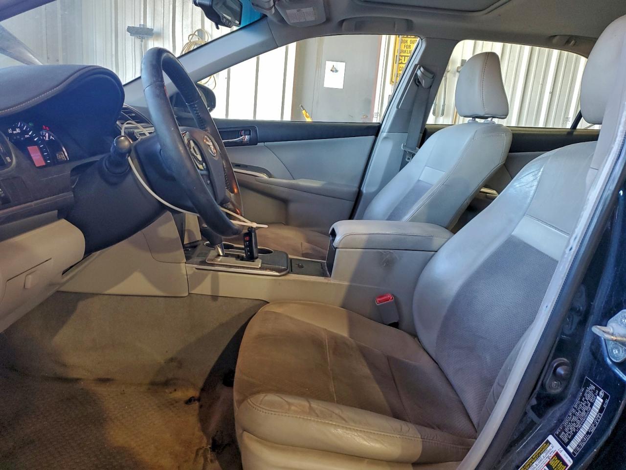 2012 TOYOTA CAMRY HYBRID photo 13